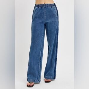 Risen Wide Leg Jeans Plus 2XL (18/20) New